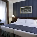 El Avenida Palace فندق