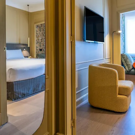El Avenida Palace מלון 4*