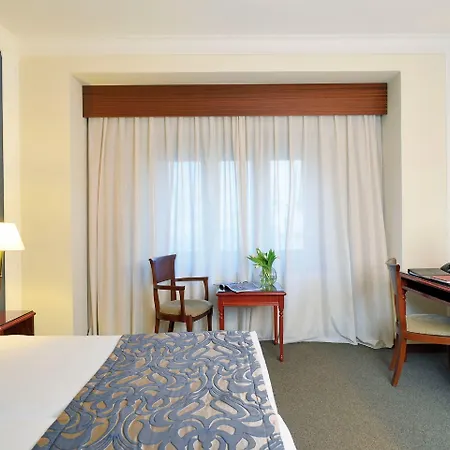 El Avenida Palace Hotel 4*