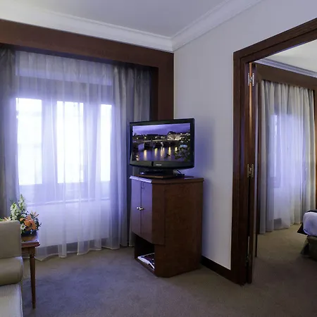 Hotel El Avenida Palace 4*