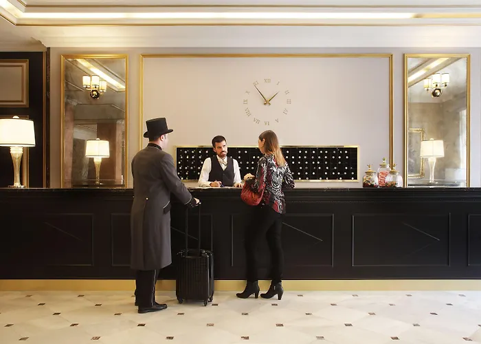 El Avenida Palace Hotel 4*