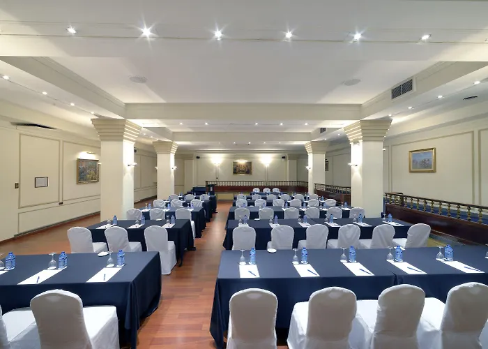 El Avenida Palace Hotel 4*